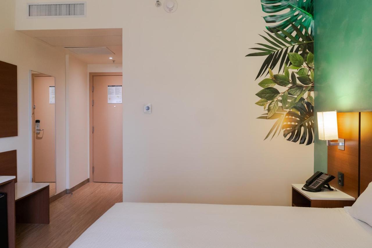 Ibis Styles Curitiba Aeroporto Hotel São José dos Pinhais Екстериор снимка