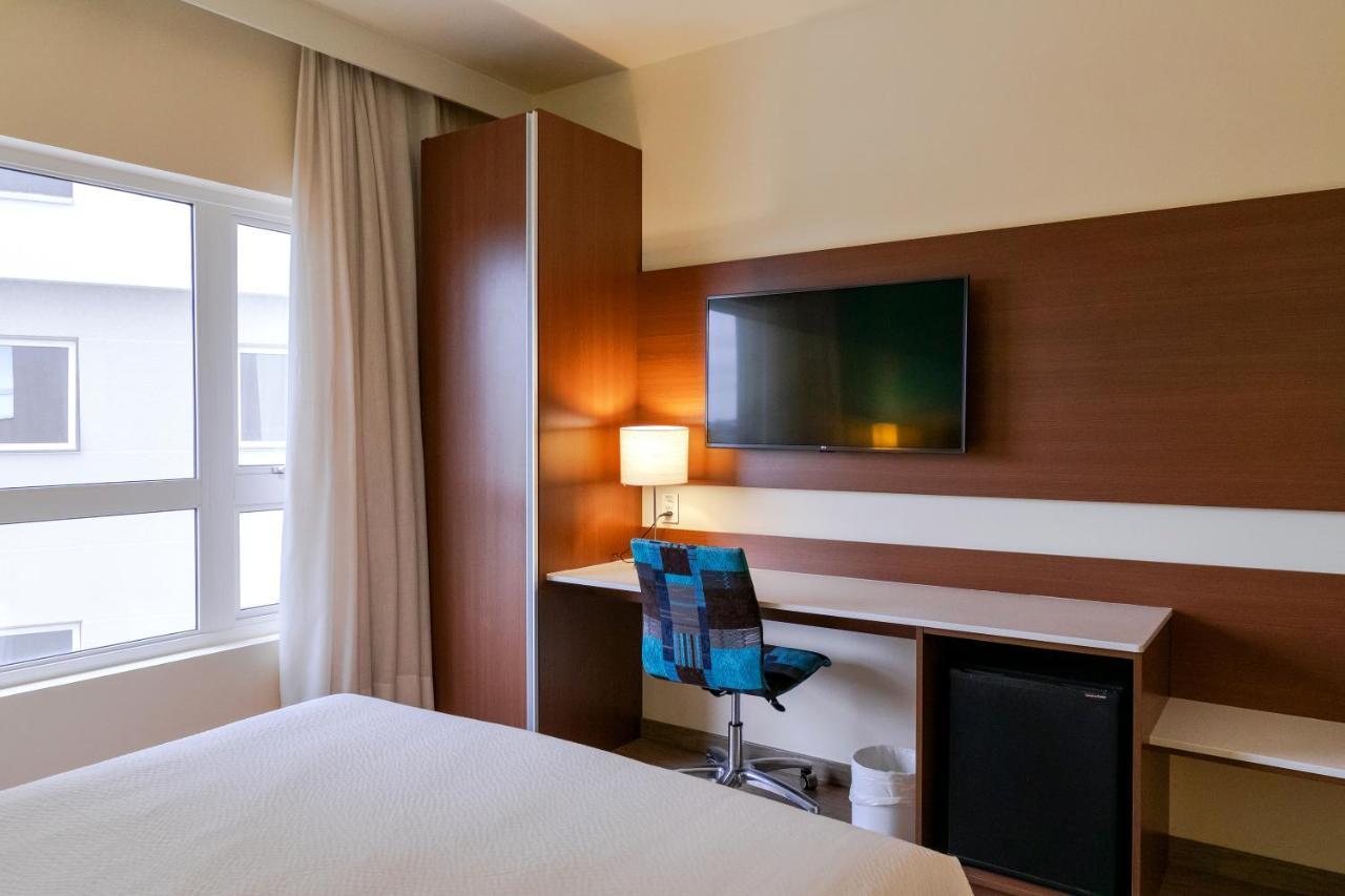 Ibis Styles Curitiba Aeroporto Hotel São José dos Pinhais Екстериор снимка