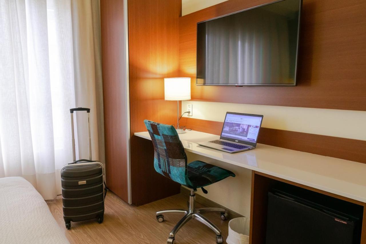 Ibis Styles Curitiba Aeroporto Hotel São José dos Pinhais Екстериор снимка