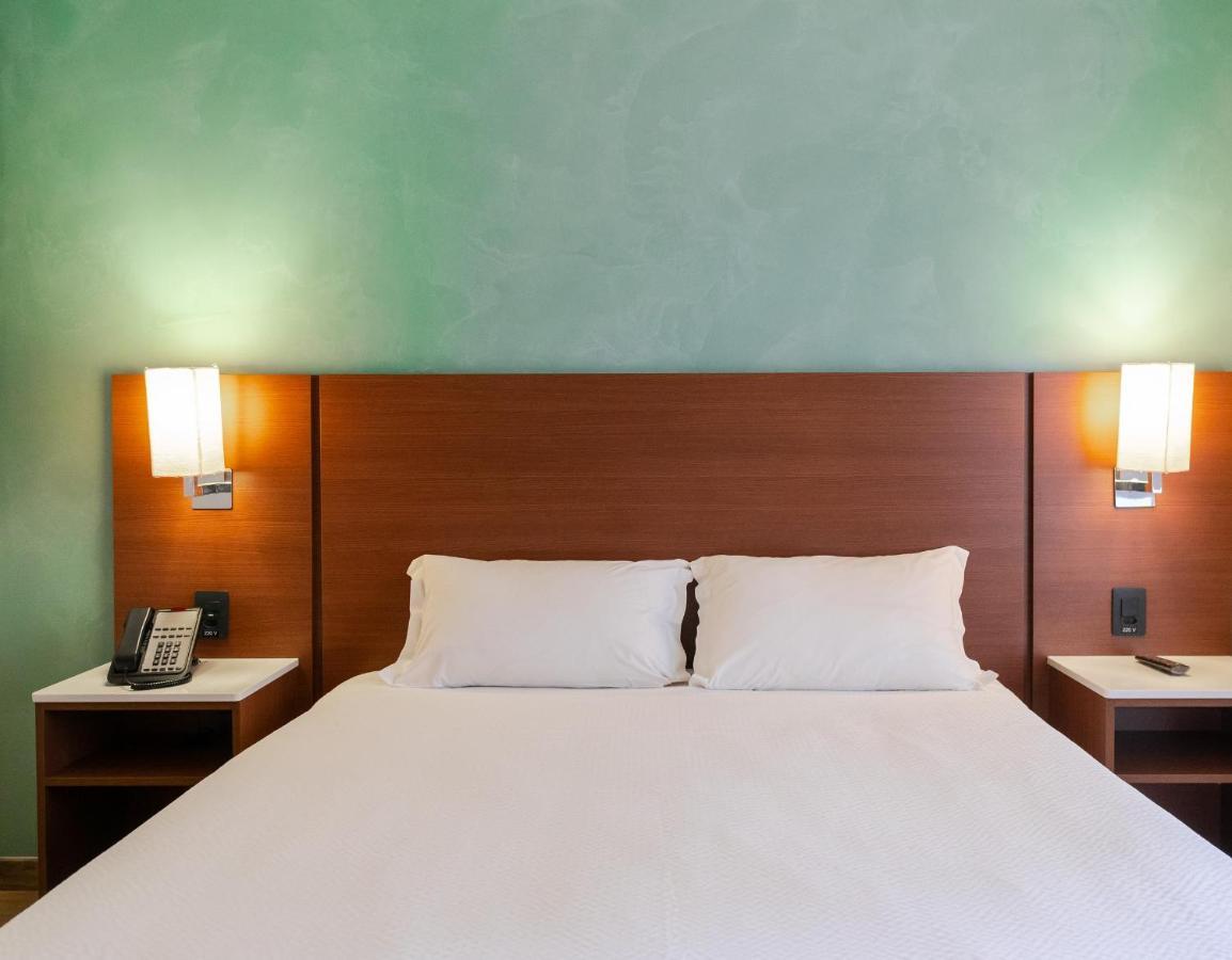 Ibis Styles Curitiba Aeroporto Hotel São José dos Pinhais Екстериор снимка